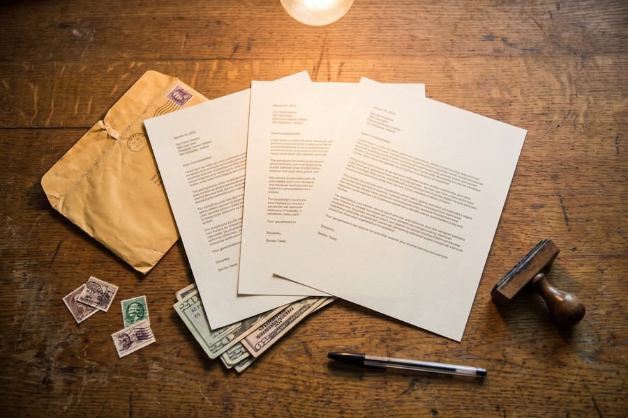 Side-by-side comparison of DIY certified mail dispute versus paid credit repair service costs