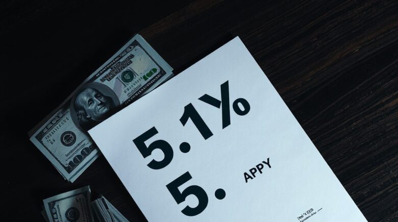 Florida residents can earn 5.1%+ APY on savings with these top high-yield accounts