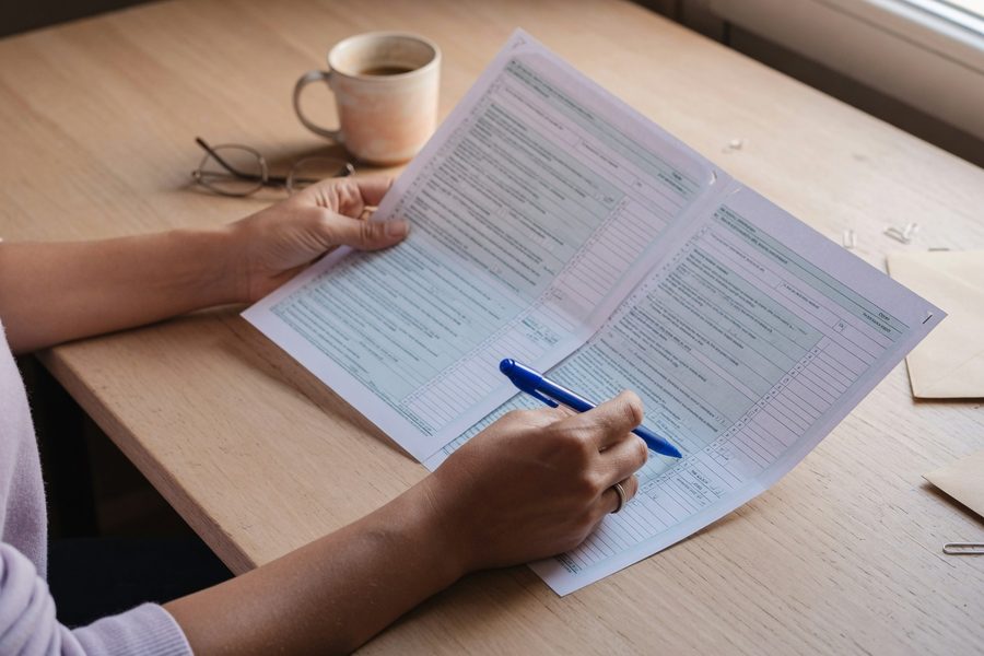 IRS Form 8863 with highlighted fields for education credit claims