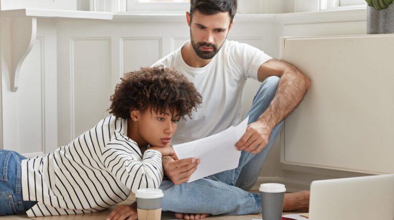 Parents in Texas comparing zero-based budgeting and paycheck-to-paycheck methods